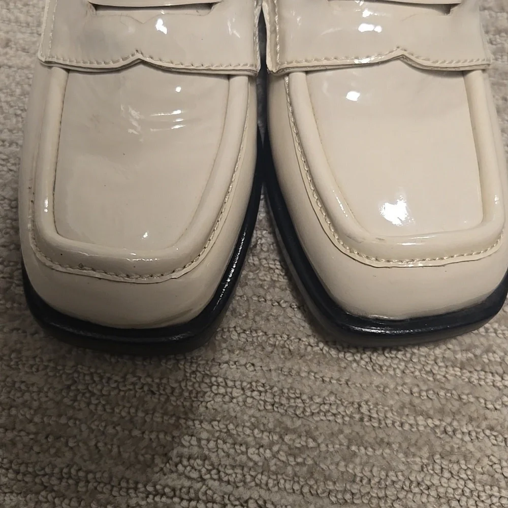 NWOT Jeffrey Campbell Sorbonne Crinkle Patent Leather Loafers Ivory